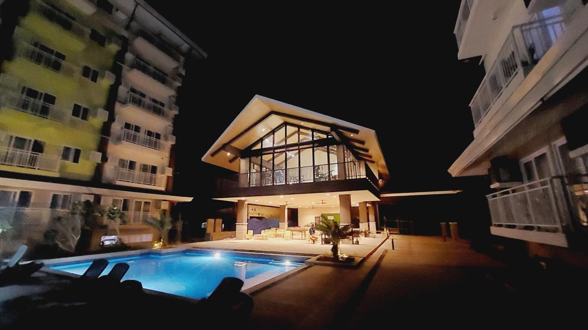 Ania Rooms@Amani Grand Residences Near Airport Lapu-Lapu City Exteriér fotografie