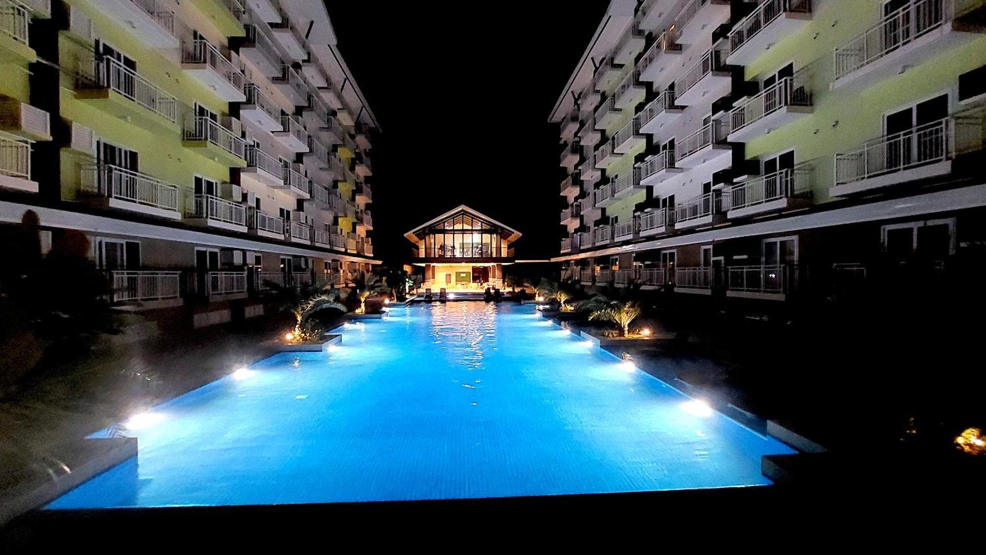 Ania Rooms@Amani Grand Residences Near Airport Lapu-Lapu City Exteriér fotografie