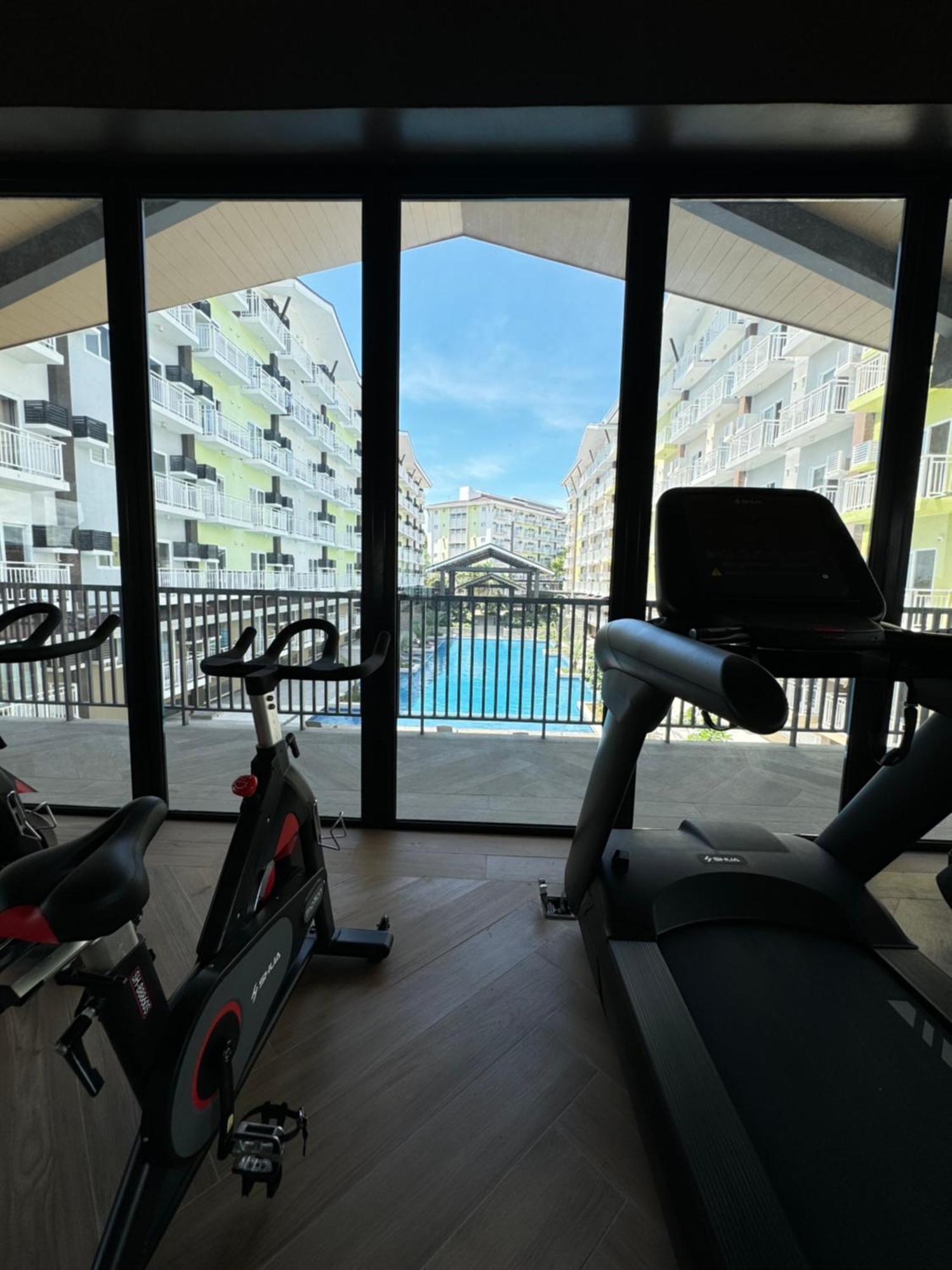 Ania Rooms@Amani Grand Residences Near Airport Lapu-Lapu City Exteriér fotografie