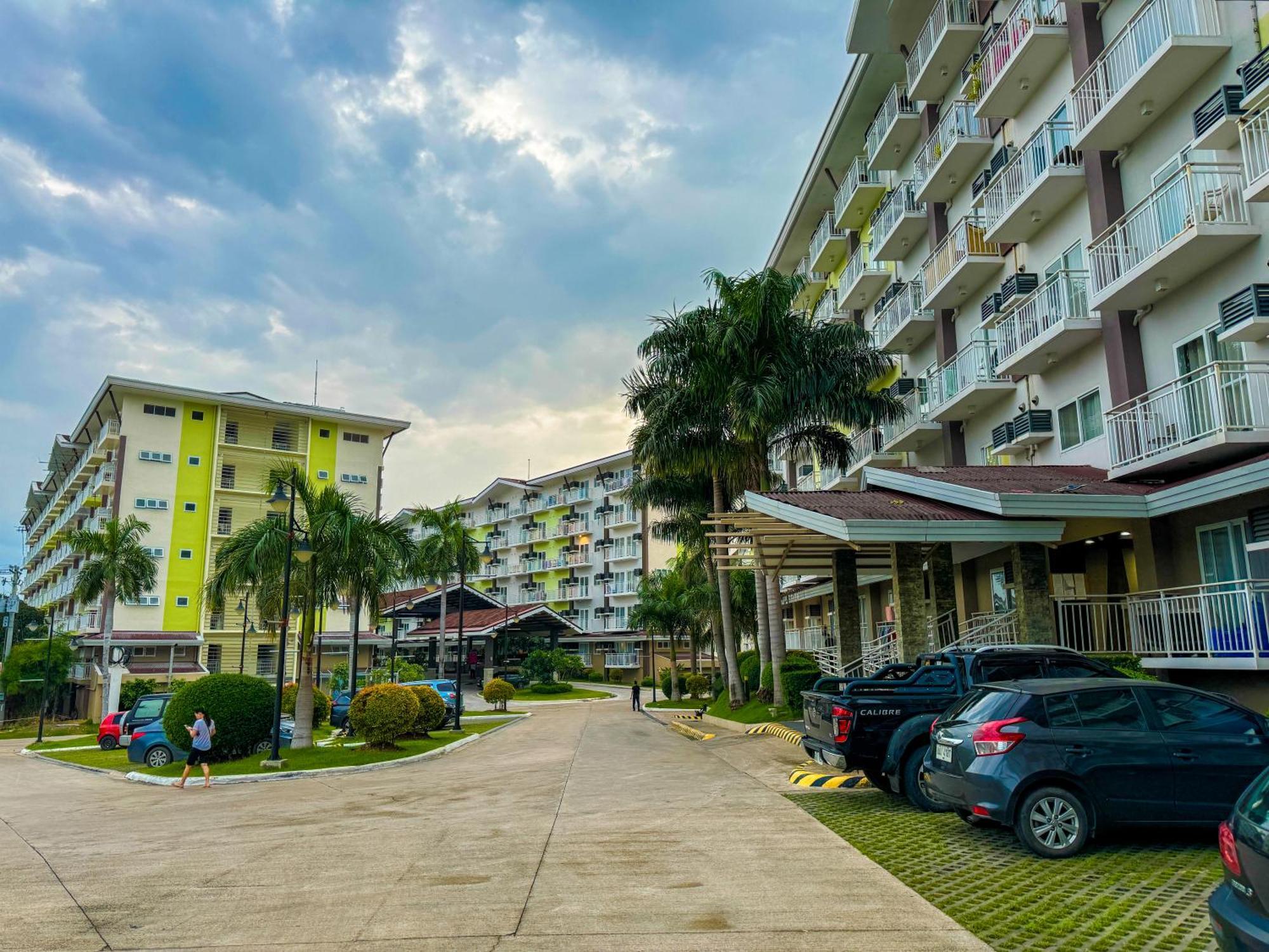 Ania Rooms@Amani Grand Residences Near Airport Lapu-Lapu City Exteriér fotografie